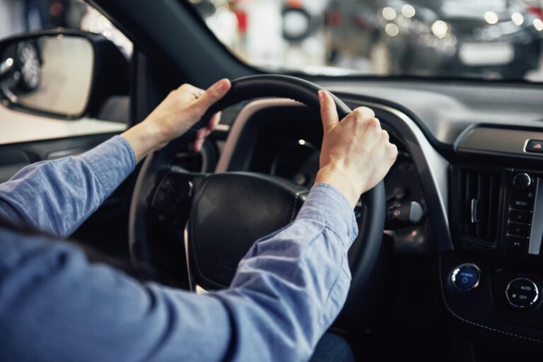 Cambiar el volante del coche, recomendaciones para una conducción eficiente