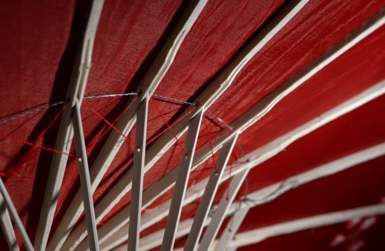 Instalación de toldos: La solución ideal para protección y confort