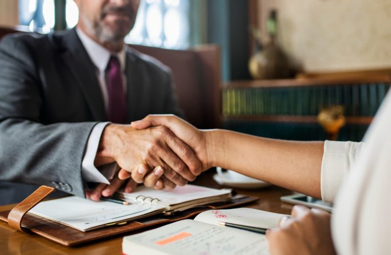 El papel fundamental de los abogados en la sociedad moderna